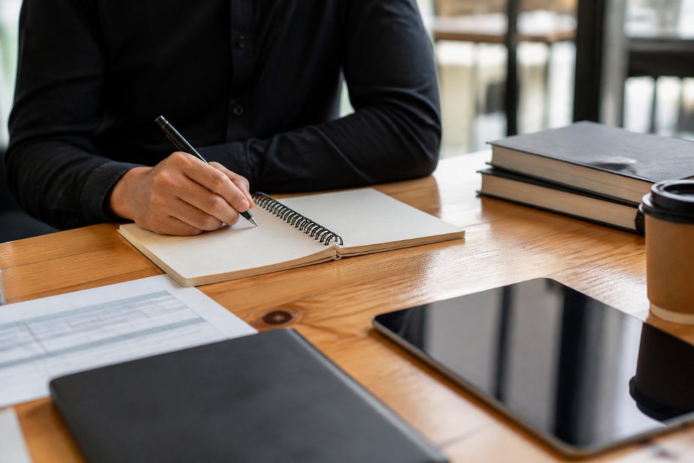 Buy a Project Management Masterclass: 2026 Guide